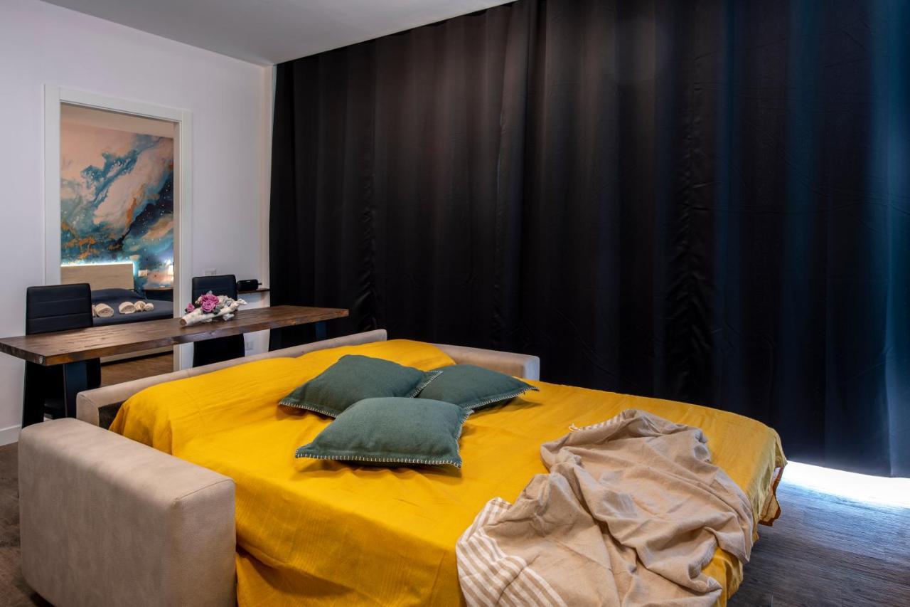 Апартаменти Attico Luxury Con Parcheggio E Terrazza Vista Mozzafiato Генуя Екстер'єр фото