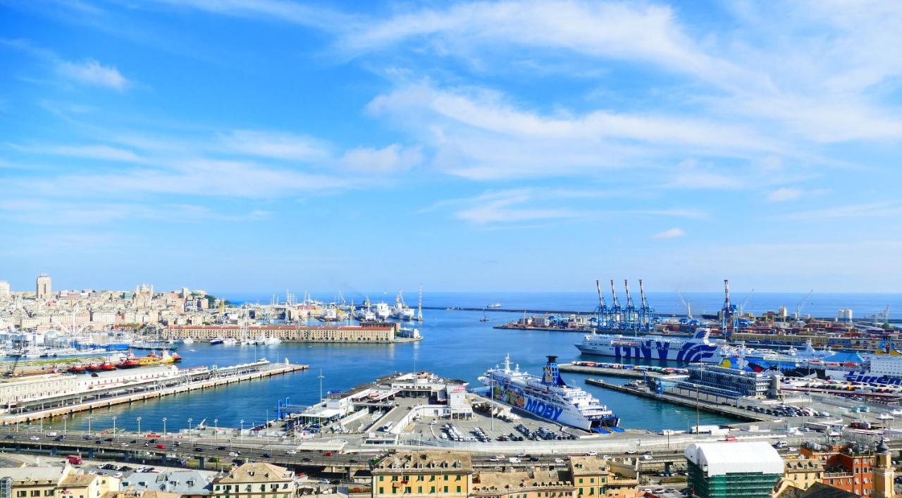 Апартаменти Attico Luxury Con Parcheggio E Terrazza Vista Mozzafiato Генуя Екстер'єр фото