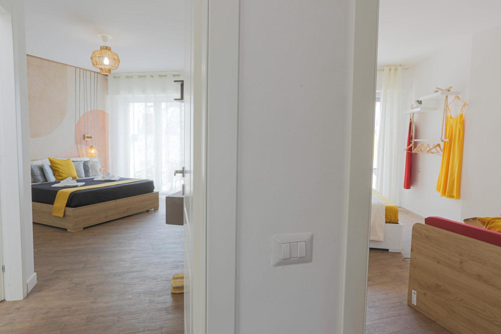 Апартаменти Attico Luxury Con Parcheggio E Terrazza Vista Mozzafiato Генуя Номер фото