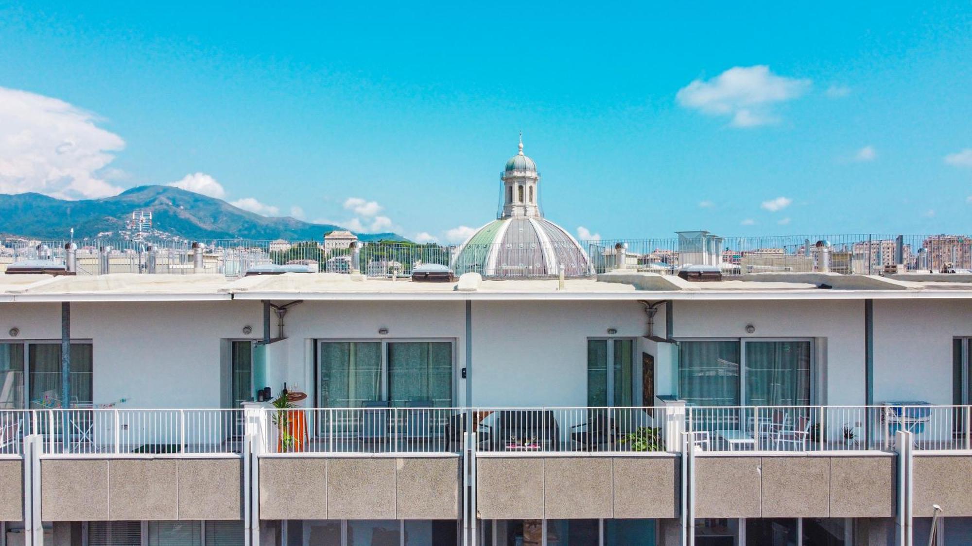Апартаменти Attico Luxury Con Parcheggio E Terrazza Vista Mozzafiato Генуя Екстер'єр фото